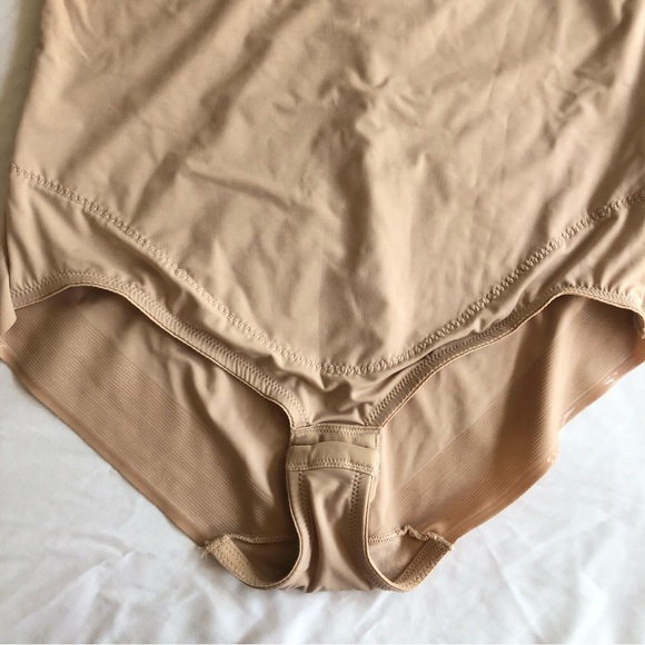 MIRACLESUIT Cross Control Body Briefer Bodysuit Shapewear Tummy Control Tan Nude - Picture 4 of 11